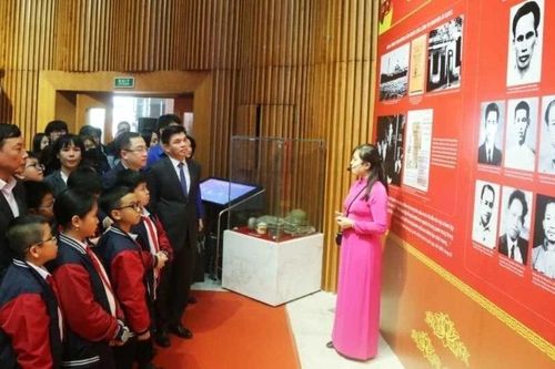 Triển lãm 95 năm vẻ vang Đảng Cộng sản Việt Nam tại Quảng Ninh