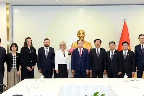 Chủ tịch Quốc hội Trần Thanh Mẫn tiếp Tổng giám đốc Tổ chức quốc tế Pháp ngữ Caroline St-Hilaire