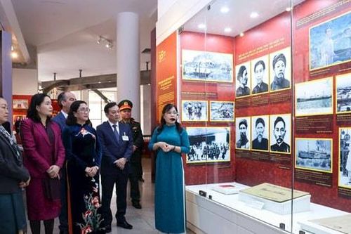 Trưng bày hơn 200 tài liệu, hiện vật tại triển lãm 'Đảng Cộng sản Việt Nam - 95 năm đồng hành cùng dân tộc'