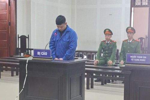 Cầm kéo đâm thấu ngực nạn nhân, gã thanh niên nhận án giết người