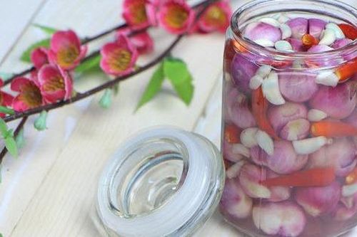 Ngày Tết, ăn dưa hành muối thế nào để tốt cho sức khỏe?