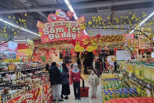 Tưng bừng khuyến mãi hàng Tết