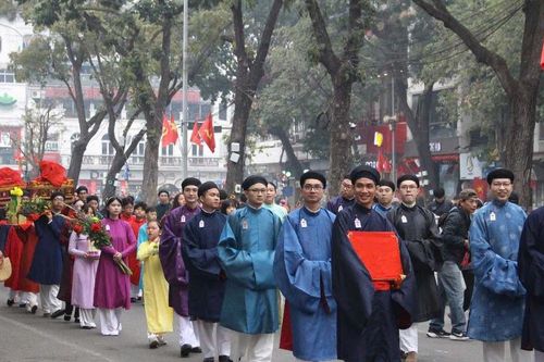 Khi người trẻ mê cổ phục