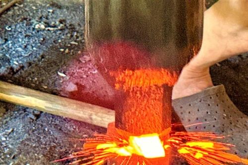 Quảng Ngãi: Làng rèn 300 năm tuổi tất bật những ngày cận Tết