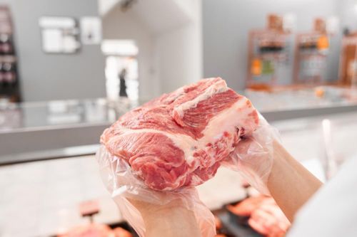 Cách rã đông thịt tưởng đúng hóa ra sai lầm