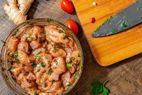 Thời gian ướp thịt gà bao lâu là tốt nhất?