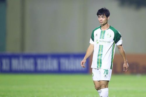 Chấn thương đáng lo của Công Phượng