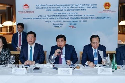 Chính phủ cam kết tạo mọi điều kiện thuận lợi để phát triển hạ tầng số và năng lượng xanh