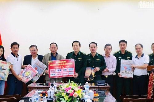 Tỉnh ủy Phú Yên chỉ đạo việc tăng cường mua và đọc báo, tạp chí của Đảng