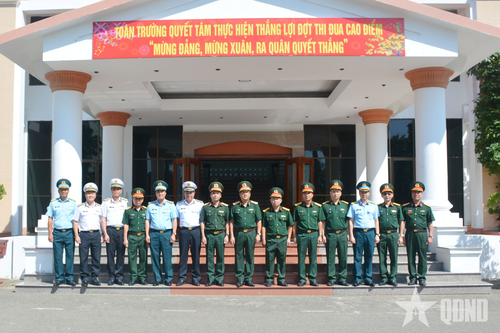 Thượng tướng Phạm Hoài Nam thăm, chúc Tết các nhà trường, đơn vị tại Khánh Hòa