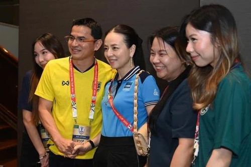 HLV Kiatisak lần đầu nói về thất bại của tuyển Thái Lan ở ASEAN Cup 2024