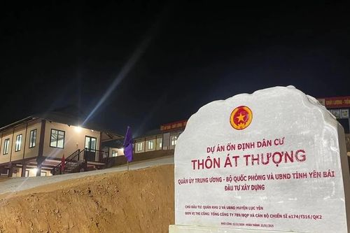 Người dân vùng lũ Yên Bái nhận bàn giao 35 ngôi nhà tái định cư đón năm mới