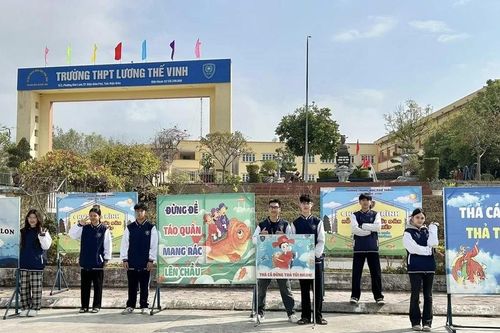 Học sinh Điện Biên lan tỏa hành động đẹp nhân ngày Tết ông Công, ông Táo