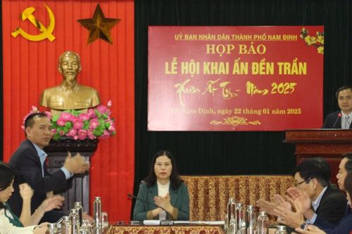 Thắt chặt an ninh bảo vệ lễ khai ấn Đền Trần Nam Định