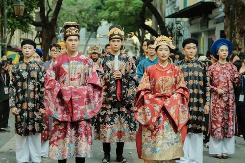 Du lịch lễ hội Thủ đô 'khởi sắc' chuẩn bị đón Tết