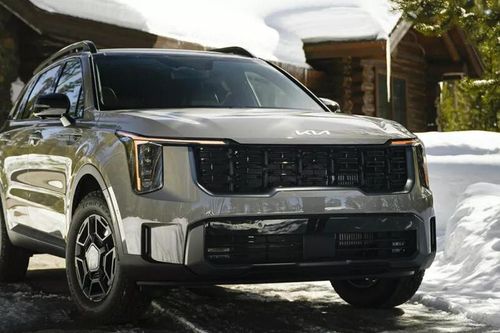 Hàng loạt xe KIA Sorento gặp lỗi đèn chiếu sáng, tăng nguy cơ xảy ra tai nạn