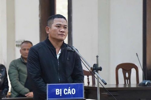 Lĩnh 18 tháng tù do dùng flycam quay cảnh hút cát để cưỡng đoạt tài sản