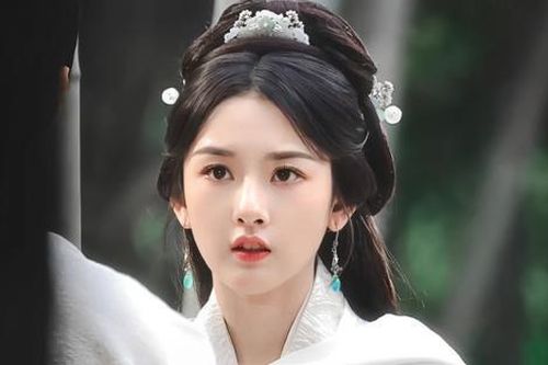 5 phim bị 'đắp chiếu' gây tiếc nuối nhất màn ảnh Hoa ngữ: Trịnh Sảng - La Vân Hi góp 1 vé