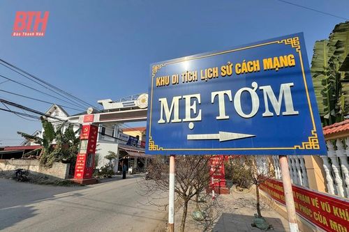 Thăm quê 'Mẹ Tơm' ngày cuối năm