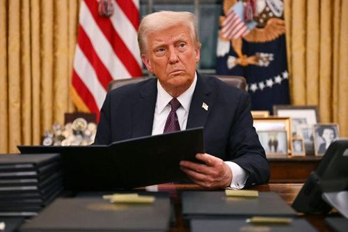 Ông Trump muốn tăng thuế gấp đôi với cá nhân và doanh nghiệp nước ngoài tại Mỹ