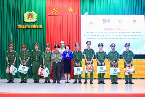Tư vấn, hướng nghiệp cho 196 đoàn viên, thanh niên là hạ sĩ quan, chiến sĩ nghĩa vụ công an xuất ngũ