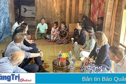 Chú trọng công tác đối ngoại trong tình hình mới