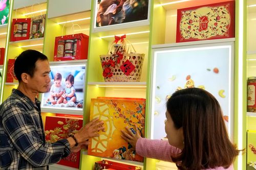 Quà tết tặng người thân
