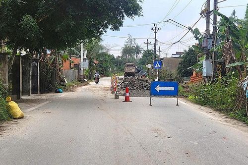 Quảng Ngãi: Khẩn trương kiểm tra, gấp rút sửa đường cho dân đón Tết