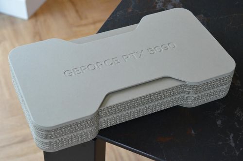 Cận cảnh GPU RTX 5090 sắp ra mắt: Mỏng hơn, mát hơn RTX 4090 nhưng vẫn mạnh?