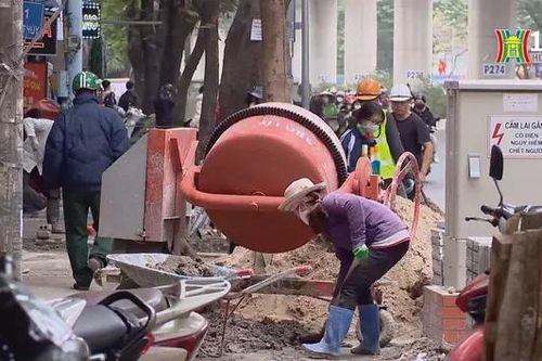 Hà Nội tạm dừng đào đường, hè phố từ 22/1