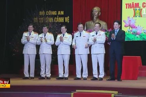 Chủ tịch nước Lương Cường thăm, chúc Tết Bộ tư lệnh Cảnh vệ