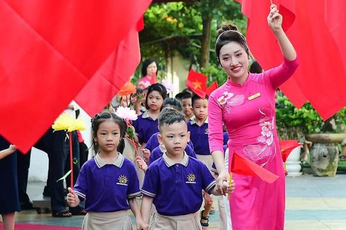 Một trường ở Hà Nội đoạt hơn 130 huy chương vàng trong 1 học kỳ