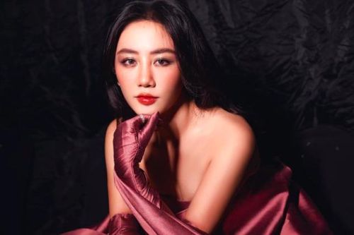 Văn Mai Hương sẽ thi 'Đạp gió' ở Trung Quốc?