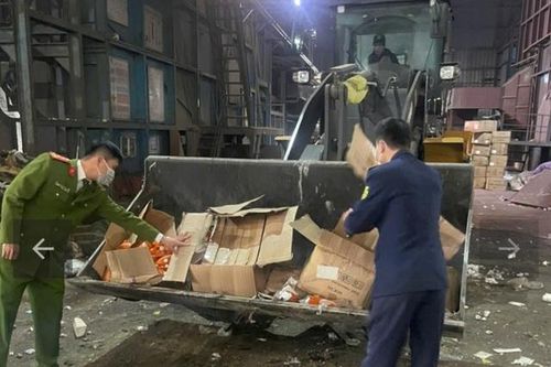 Gần 3.200 sản phẩm mỹ phẩm không rõ xuất xứ được phát hiện tại Hải Dương