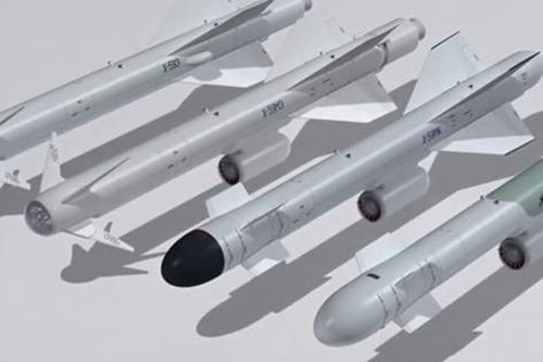 UAV Ukraine tấn công nhà máy tên lửa Kh-59 Nga