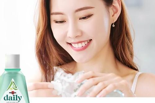 Nước súc miệng họng Medoral Daily: Giải pháp 2 trong 1 để bảo vệ sức khỏe