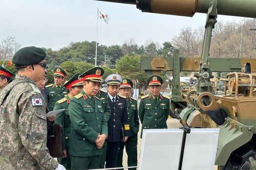Báo Hàn Quốc: Việt Nam trông cậy vào pháo tự hành K9 Thunder