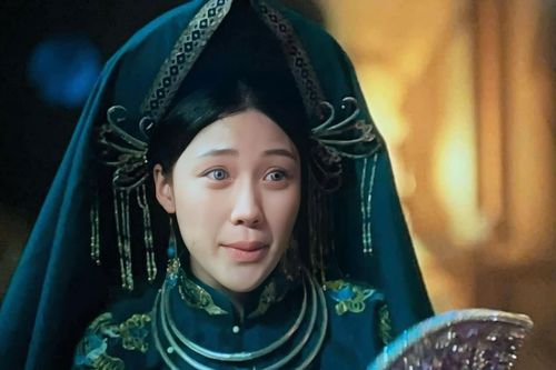Phim có Uyển Ân thu 100 tỷ đồng ở rạp Việt