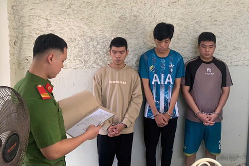 Cơ quan Cảnh sát điều tra (CSĐT) Công an Hòa Vang khởi tố vụ án, khởi tố bị can, bắt tạm giam các đối tượng đánh người giao hàng (shipper) gây tử vong ở Hòa Phước