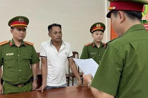 Đề nghị truy tố chủ hệ thống cửa hàng xe máy 'phù phép' xe gian thành xe mới