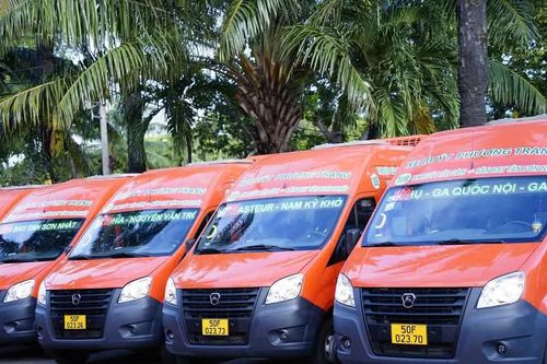 Bố trí xe buýt trung chuyển miễn phí tại sân bay Tân Sơn Nhất