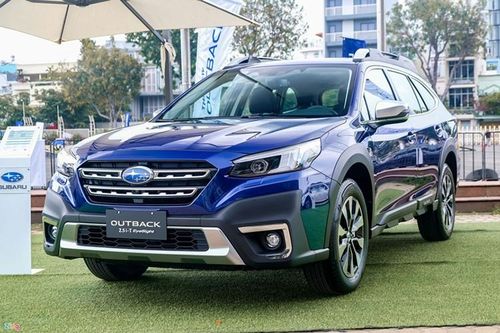 Subaru Outback tại Việt Nam giảm giá 'siêu khủng' hơn 500 triệu đồng