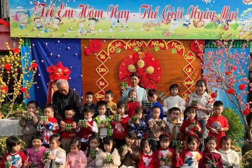 Trải nghiệm hoạt động vui xuân cùng cô, trò Mầm non Yên Khánh