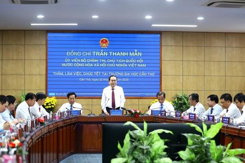 Chủ tịch Quốc hội: Chú trọng đào tạo nguồn nhân lực cho vùng ĐBSCL