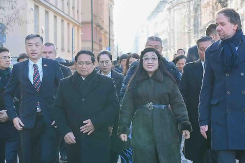 Thủ tướng Phạm Minh Chính và Phu nhân rời Zurich, kết thúc chuyến công tác tại 3 nước châu Âu