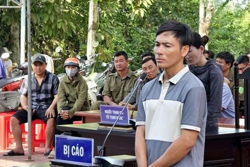 Kích điện bắt cá, lĩnh án 9 tháng tù