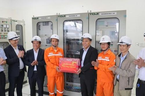 Thứ trưởng Bộ Công Thương: Phải đảm bảo cung cấp điện dịp Tết!