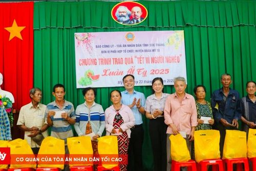 Báo Công lý trao quà 'Tết vì người nghèo' Xuân Ất Tỵ 2025 tại tỉnh Sóc Trăng