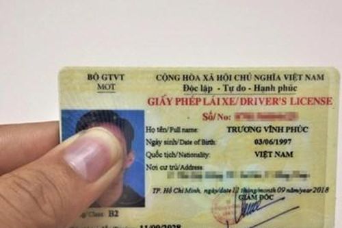 Hà Tĩnh tạm dừng cấp đổi giấy phép lái xe vì lỗi phần mềm