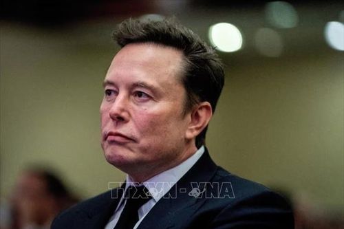 Các 'ông trùm' công nghệ tranh cãi về dự án 500 tỷ USD mà Tổng thống Trump vừa công bố